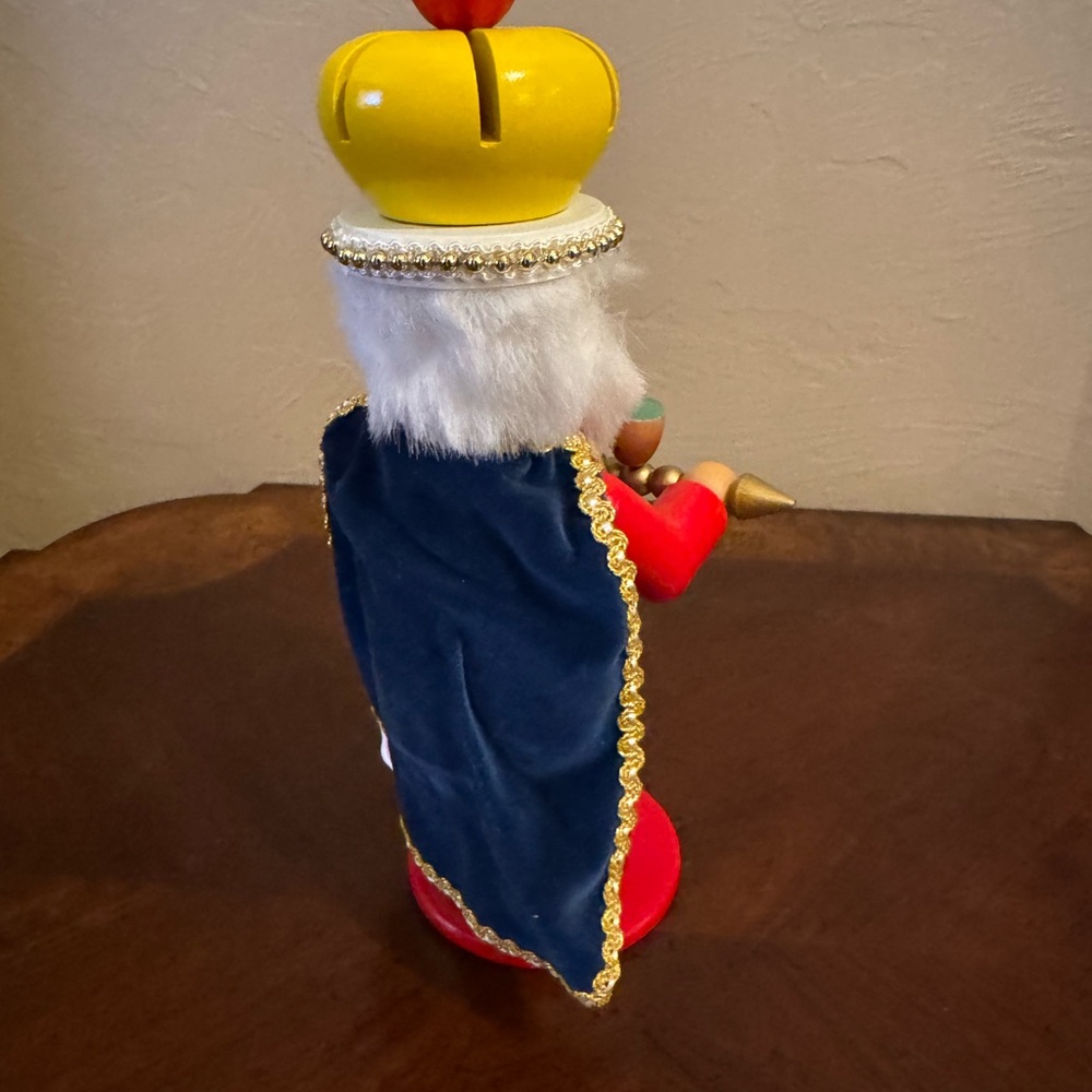 Steinbach Nutcracker-Style Decorative Figure - Picture 3 of 3